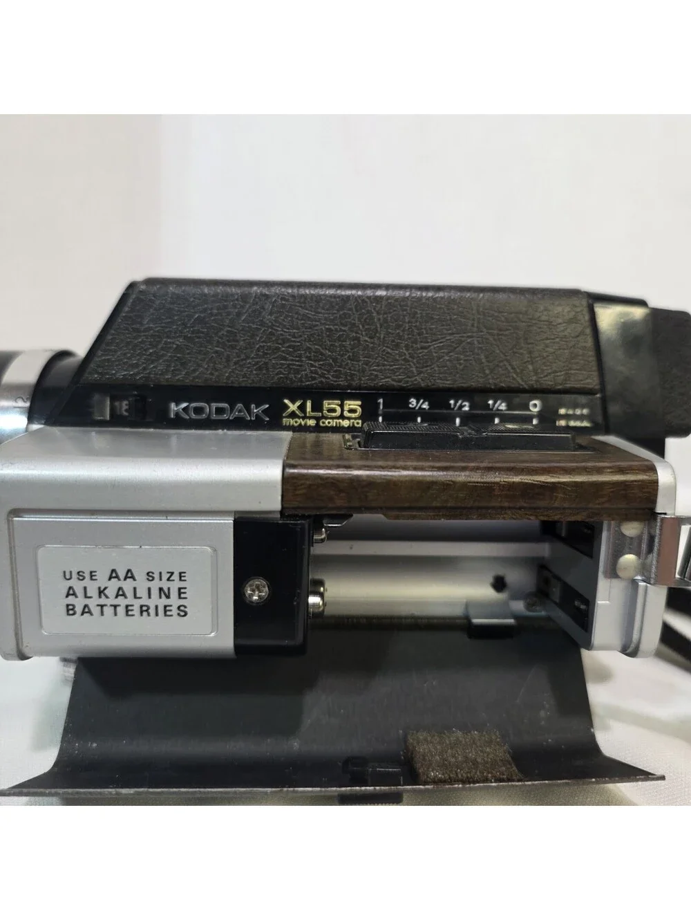 Vtg Kodak XL55 Super 8 Movie Camera w/ Box & Manual – Powers On, Needs Serviced
